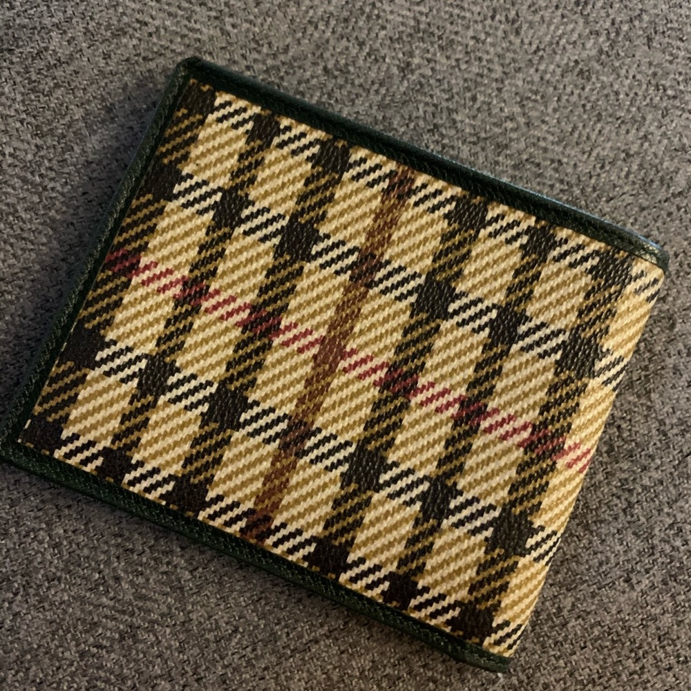 Authentic Daks Wallet - Picture 2 of 4